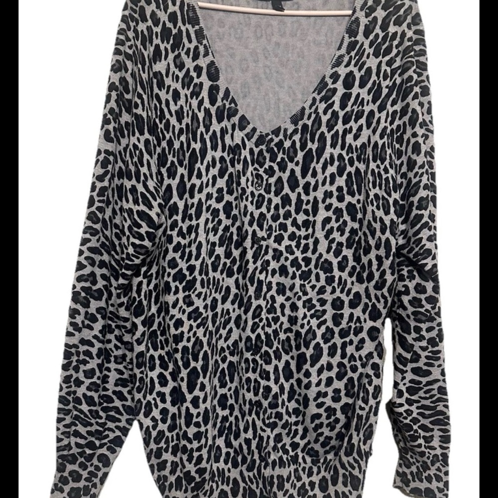 Lane Bryant Leopard  Print Button Up Cardigan Size 3X 26/28W